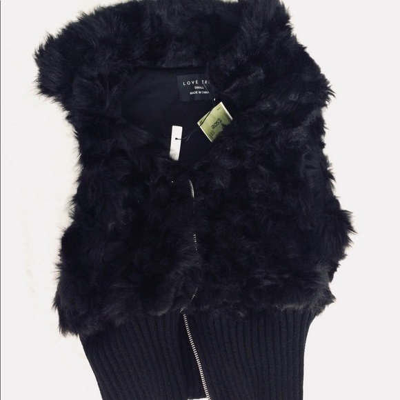 sleeveless fur jacket